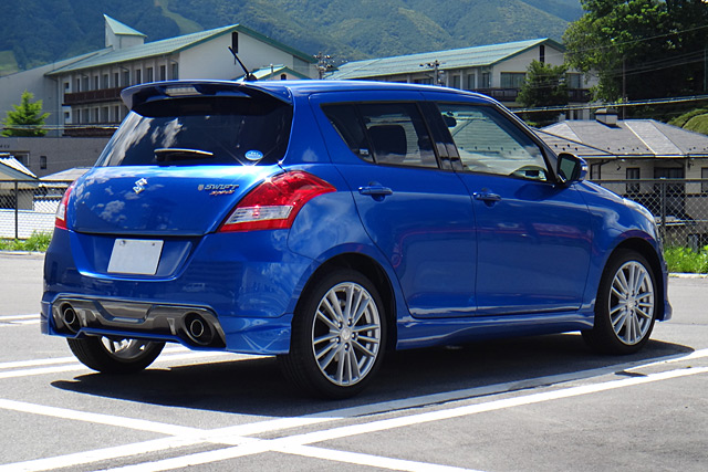 swiftsport_ZC32S_rear.jpg