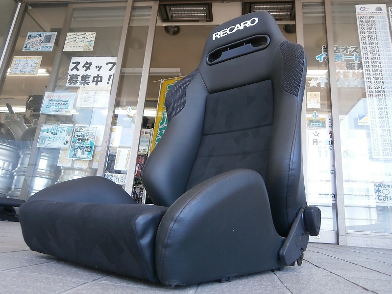 nengun-368663-00-recaro-sr-iii_with_a_topgun_black_recaro-b83bf8c89b.jpg