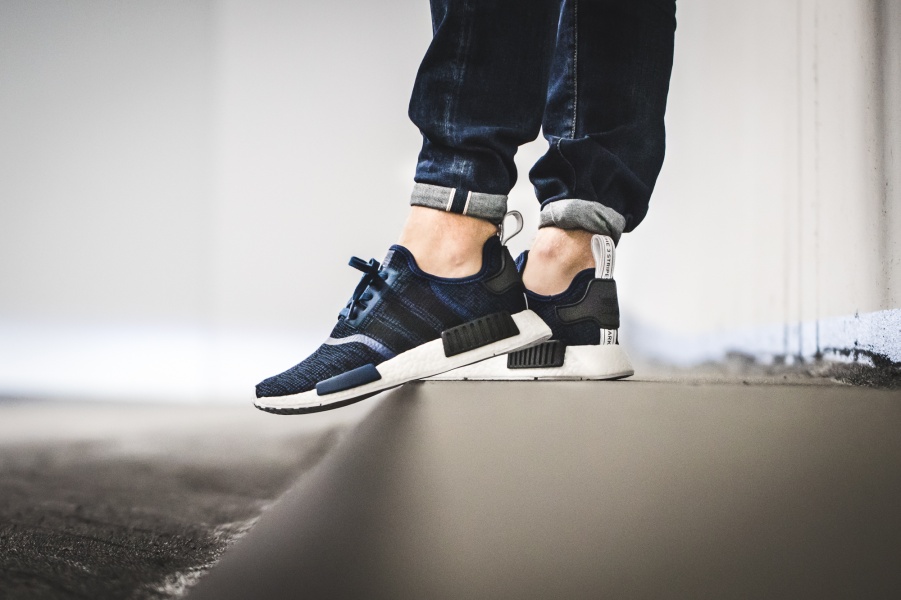 adidas-nmd_r1-navy-black-by2775-mood-1.jpg