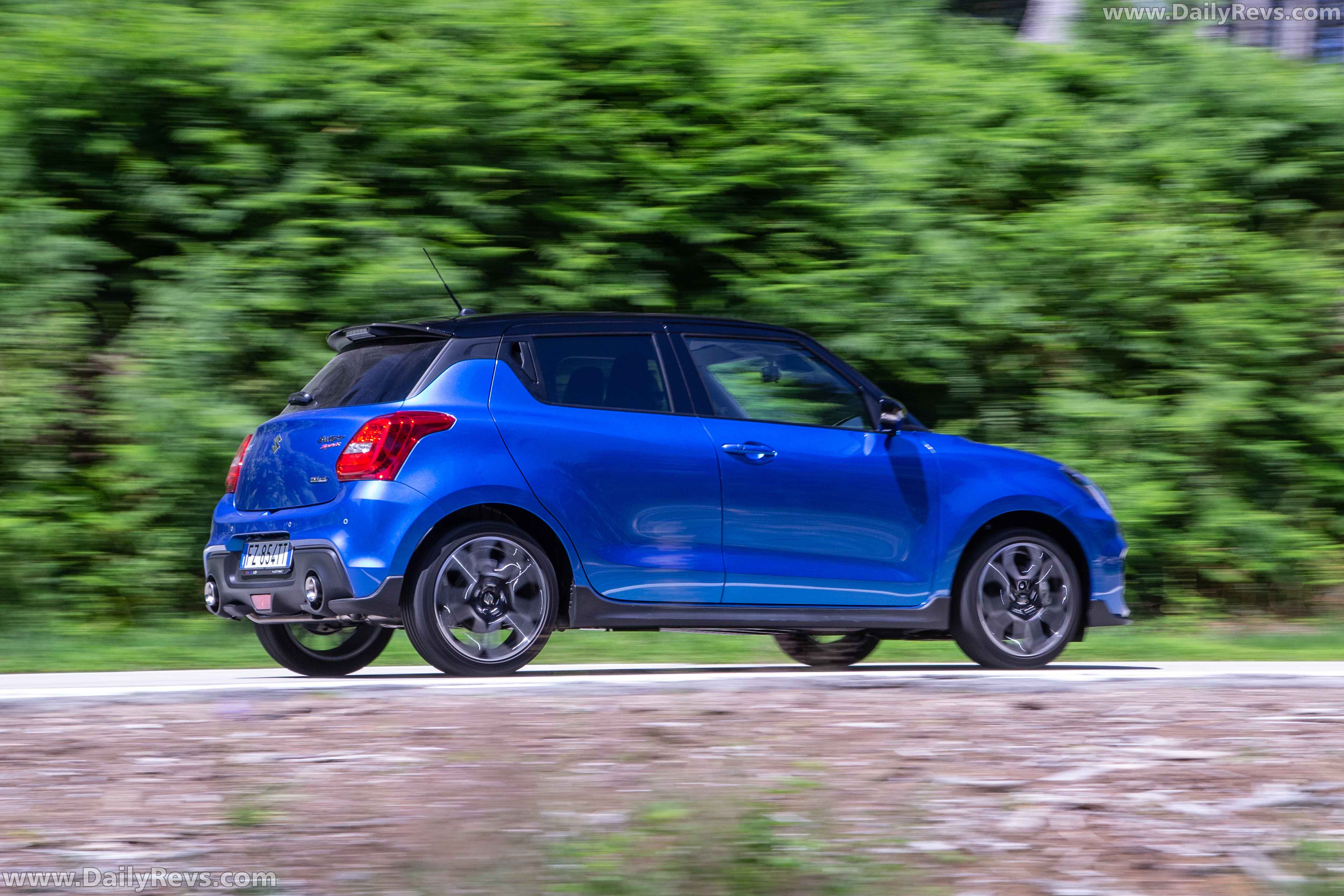 2020-Suzuki-Swift-Sport-49 สำเนา.jpg